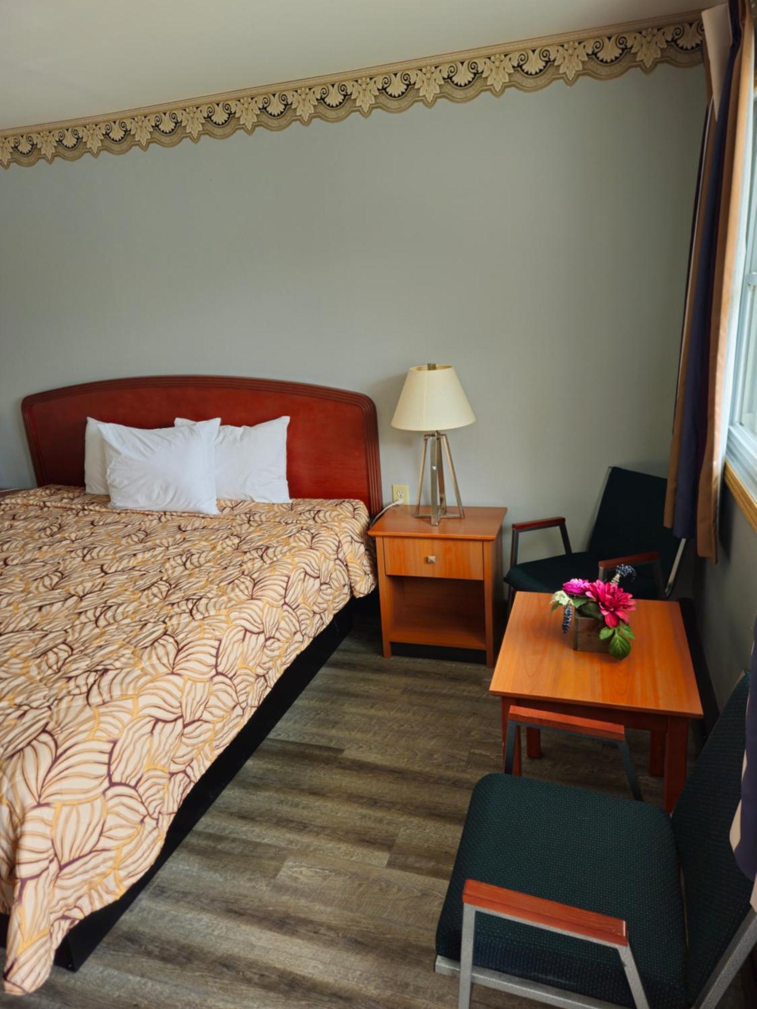 Forest Plaza Motel Mount Forest Dış mekan fotoğraf
