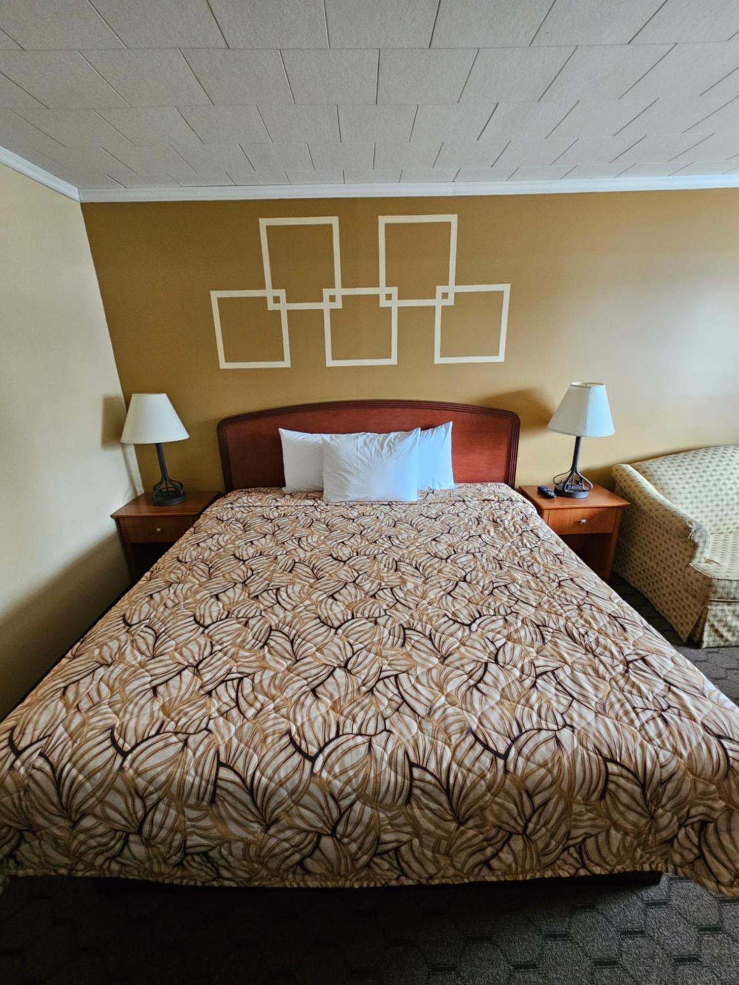 Forest Plaza Motel Mount Forest Dış mekan fotoğraf