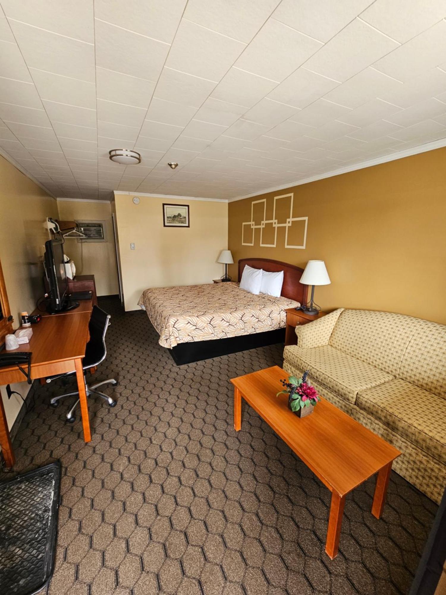 Forest Plaza Motel Mount Forest Dış mekan fotoğraf