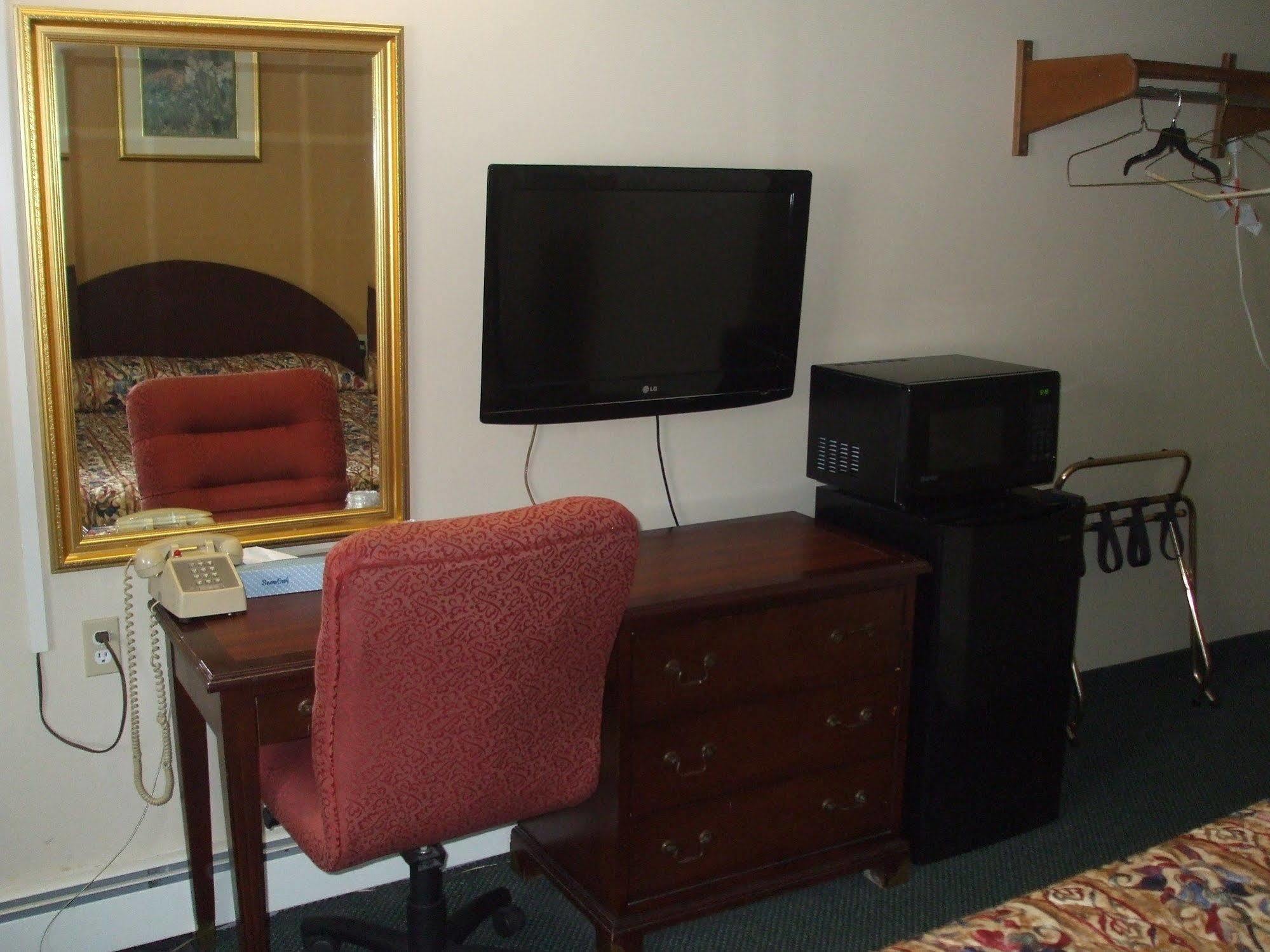 Forest Plaza Motel Mount Forest Dış mekan fotoğraf
